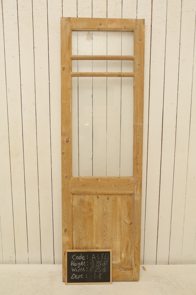 VINTAGE SINGLE GLASS DOOR A386