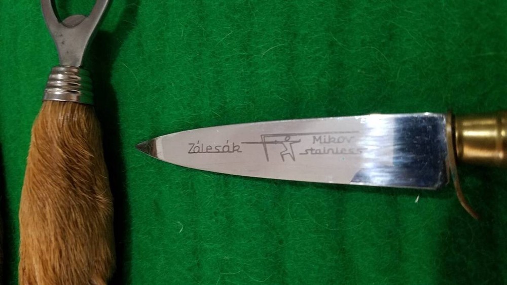 Mikov Deer Foot Hunter's Set