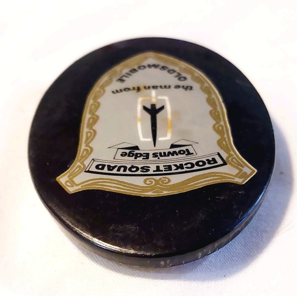 SCARCE OLDSMOBILE ROCKET SQUAD Pinback Button TOWNSEDGE