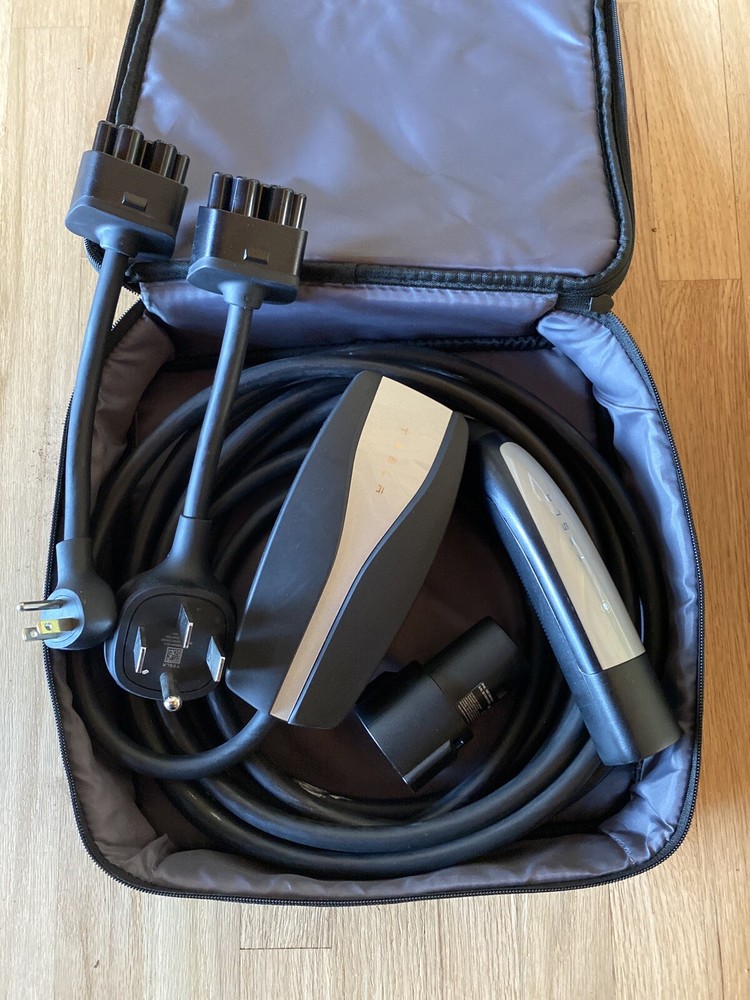 2020 - 2024 Tesla model Y 3 charger Gen 2 Mobile Connector charging cable bundle