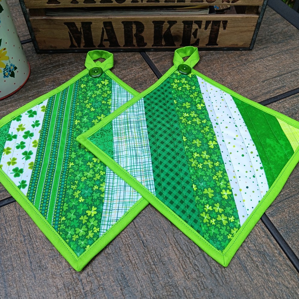 POTHOLDER HOT PAD SET -HANDMADE QUILTED ST. PATRICK'S IRISH (2) W/ HANGING LOOPS
