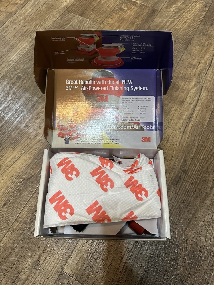 3M 20319 Random Orbital Sander - Red