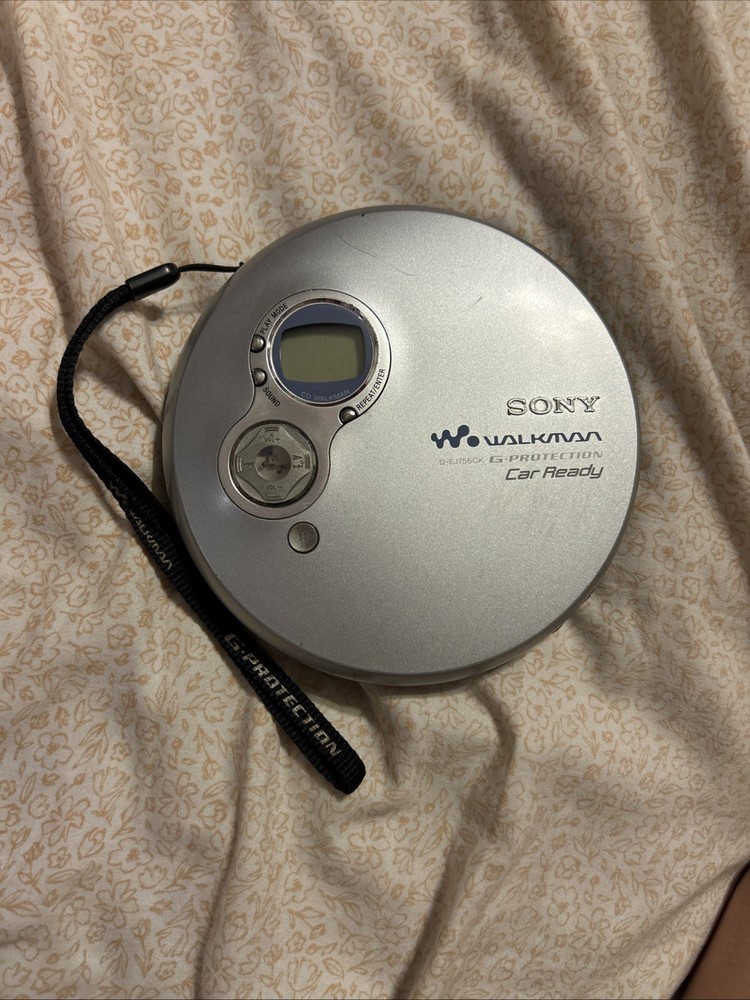 Sony Walkman Portable CD Player Silver NOT TESTED