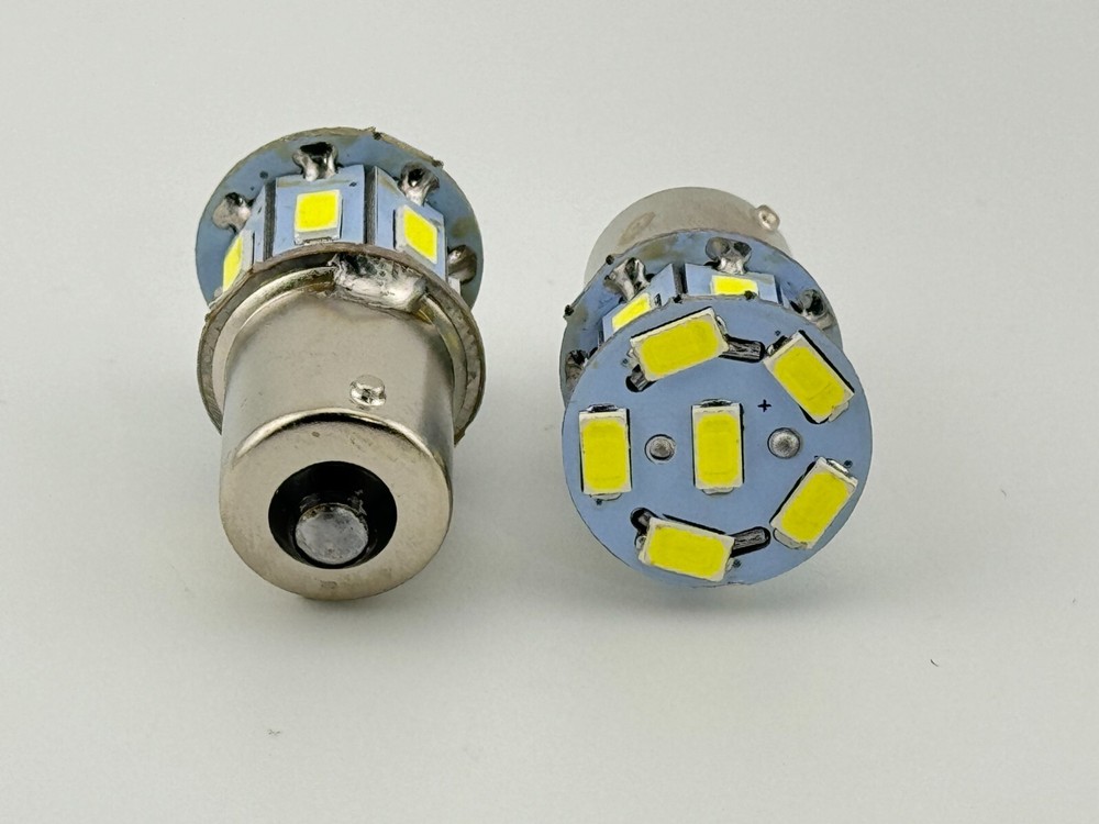 Rebaydo™ 2pcs BA15S 1651 LED Bulb 5 Volt AC/DC