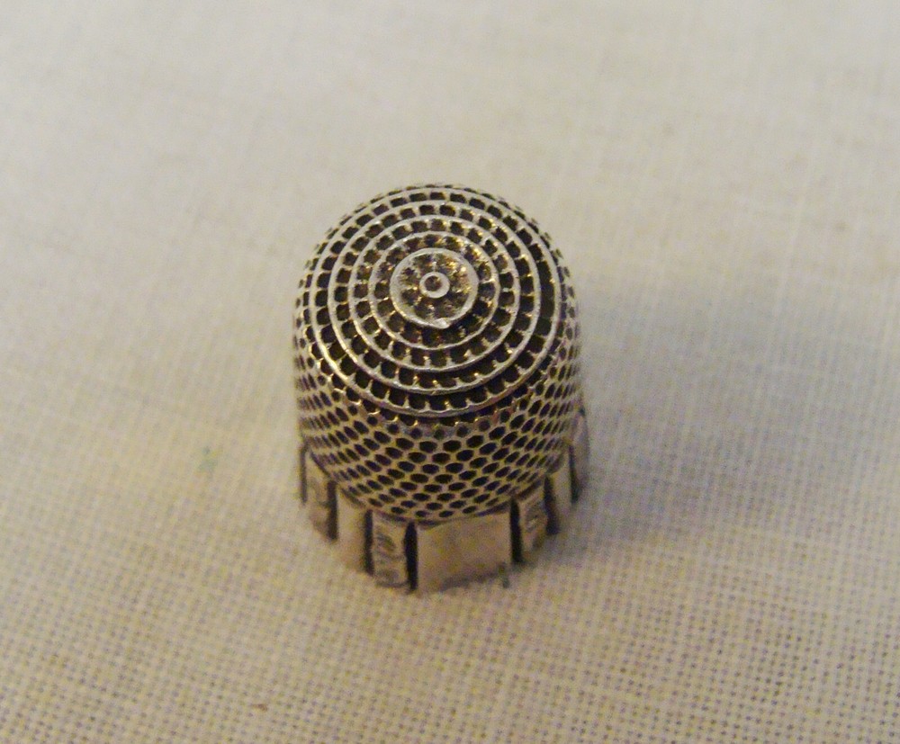 Antique Simons Bros. Sterling Silver Thimble, Panel & Scrolls, Size 9
