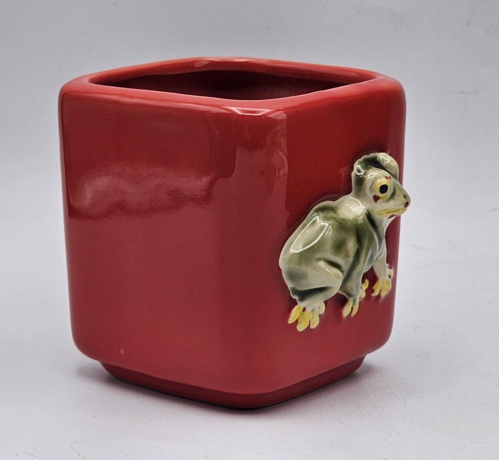 Raised Frog Square Planter Pot ~ 3" Glossy Red