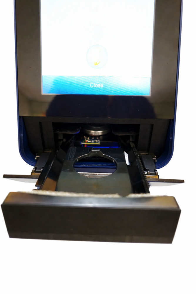 Abaxis VetScan HM5 Hematology Analyzer + VS2 Chemistry System Bundle w/ Accessor