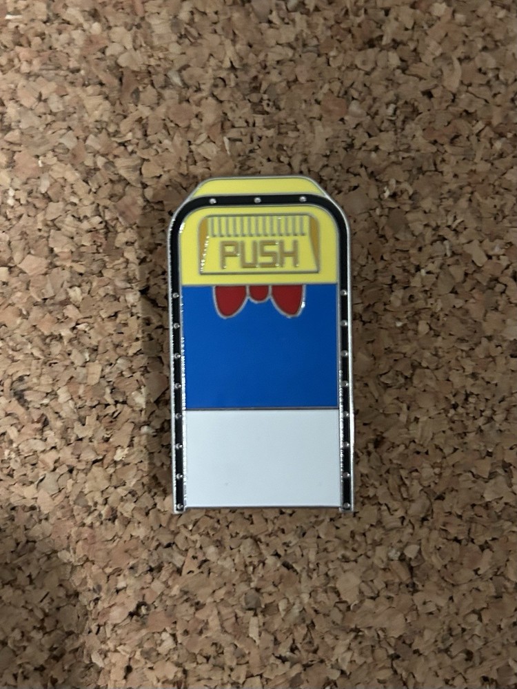 Disney Trash Bin Donald Duck Pin