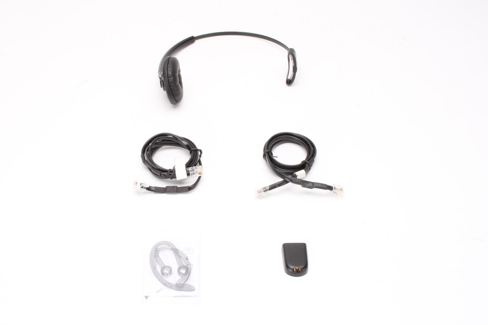 Plantronics CS50 & Savi 440 Wireless Headset System With Accessories