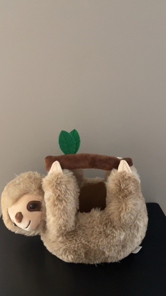 Sloth basket. Excellent condition