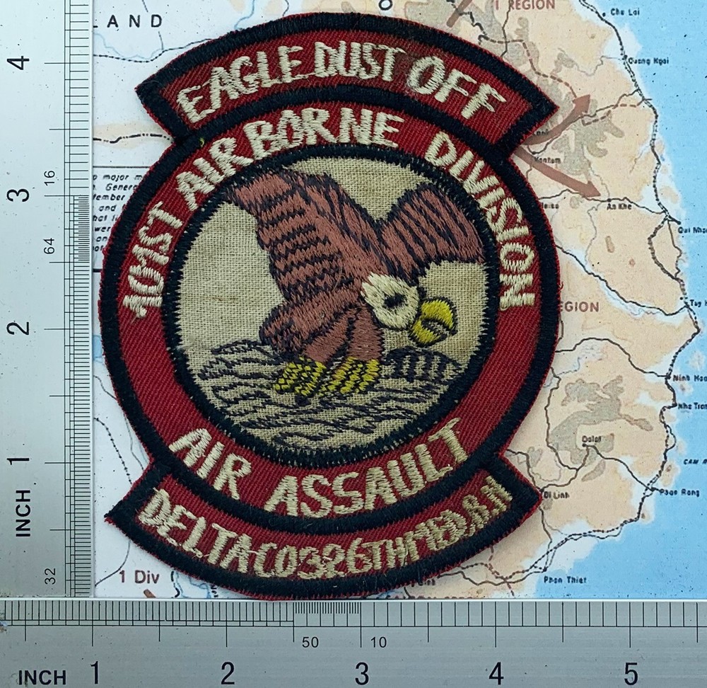 patch , 326th Medical Bn 101st Airborne Division EAGLE DUSTOFF , t9-167