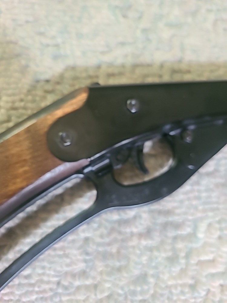 Daisy Red Ryder BB Gun - 1938B - Saddle Ring Shoots Great