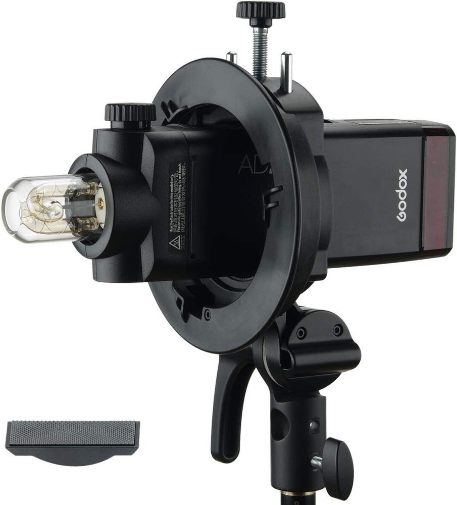 Bowens Mount Flash Bracket with Adjustable Handle for Versatile Lighting Effects