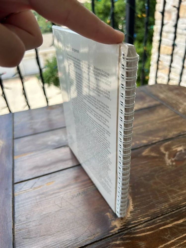 Vintage Apple Macintosh Utilities User's Guide M0680. Sealed