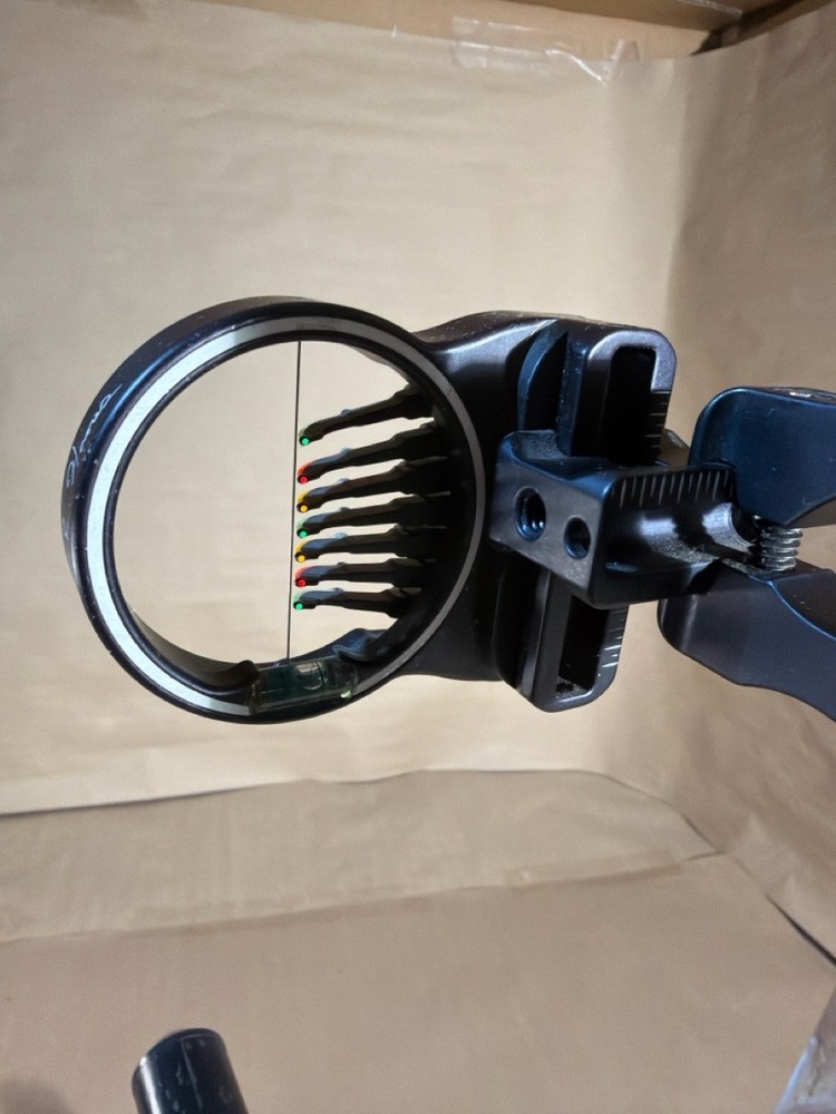 BOWTECH DIAMOND, COMPOUND BOW (292973-1)