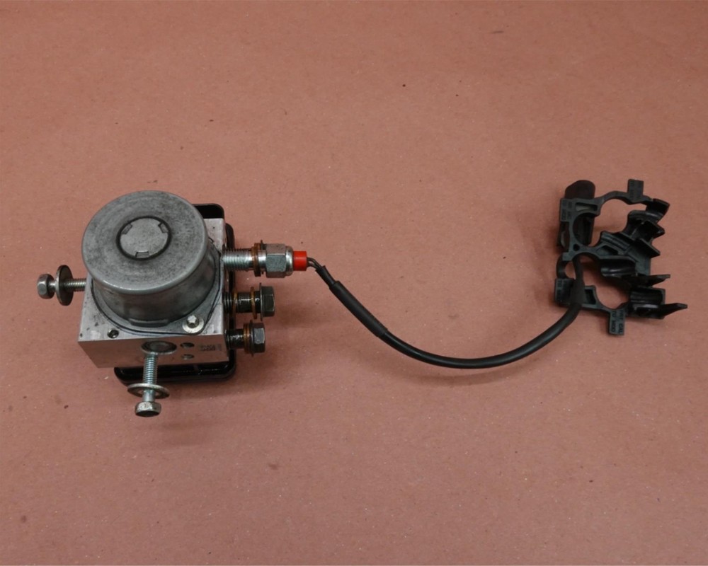 2020-2023 Indian Challenger ABS Module Brake Pump