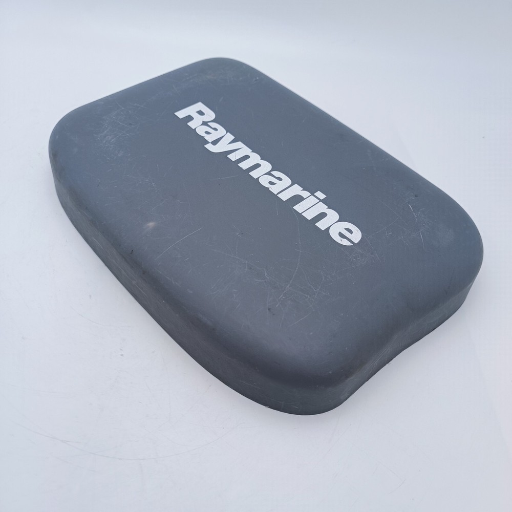 Raymarine A60 MFD Sonar Color Display Chartplotter GPS E33026 Navionics CF