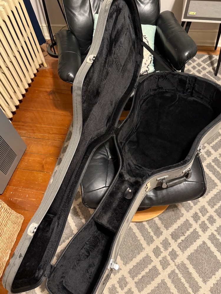 Fender CD-60 Mahogany with Case