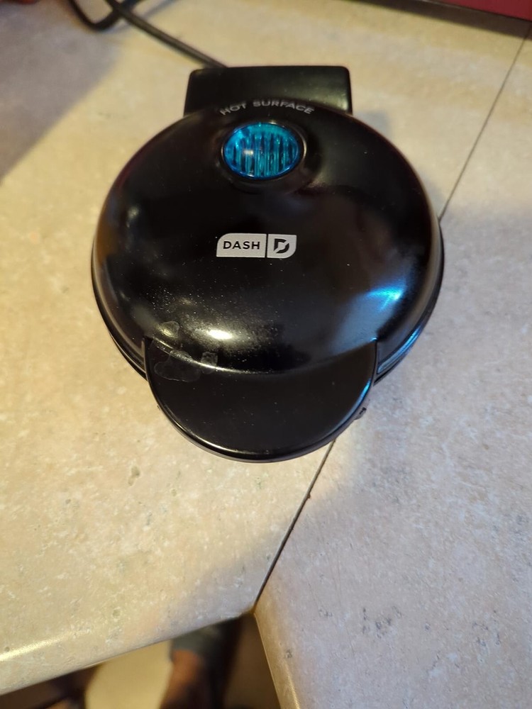 Dash Maker Mini Round Electric Griddle Machine For Individual Pancakes Black