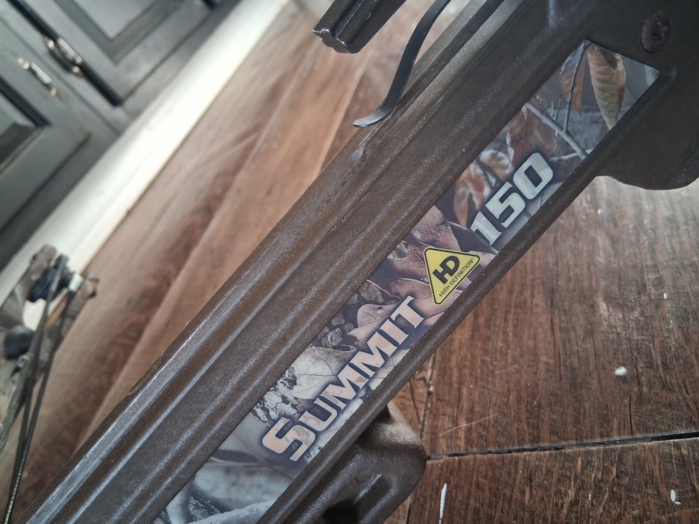 Horton Summit 150 Crossbow Camouflage Pattern