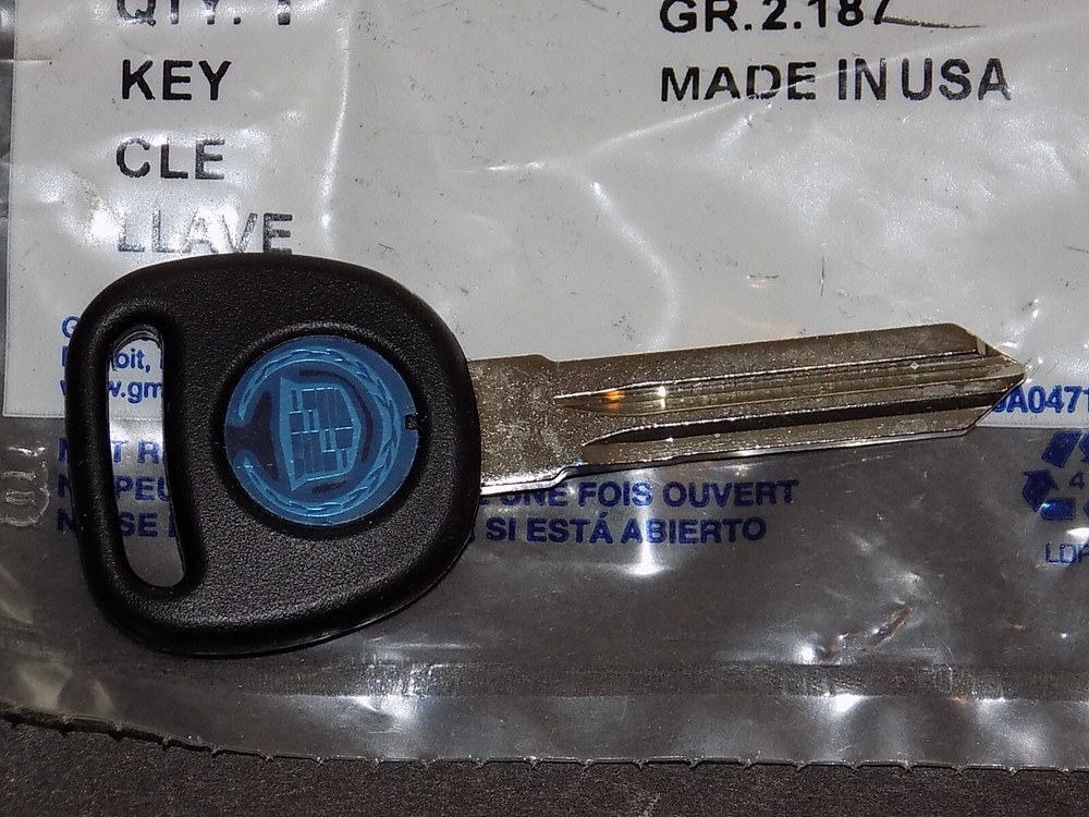 Locking cylinder key for CADILLAC SRX 19207864