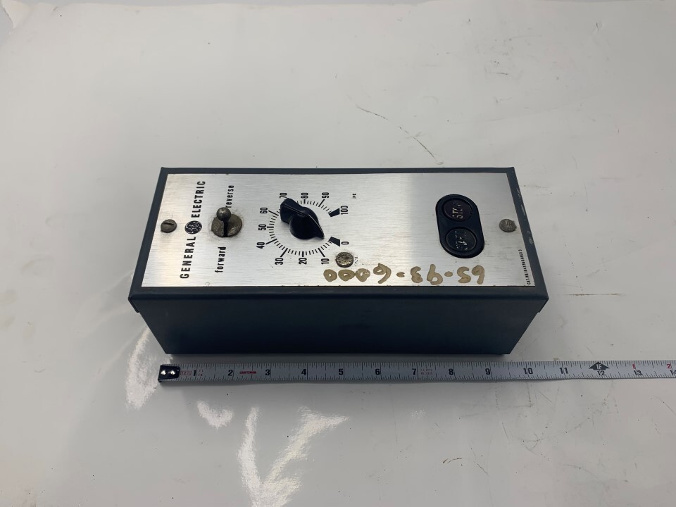 General Electric Temperature Controller 104X960AAG03