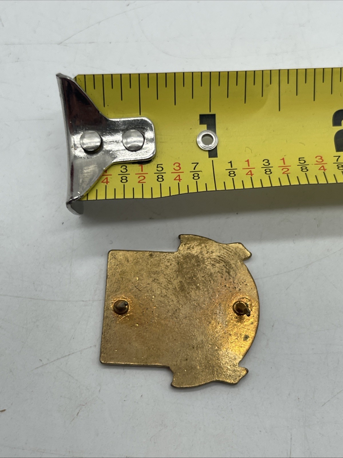 U.S. Military 377th Field Artillery Pin DI DUI FIRMITERET FIDELITER NHM Insignia