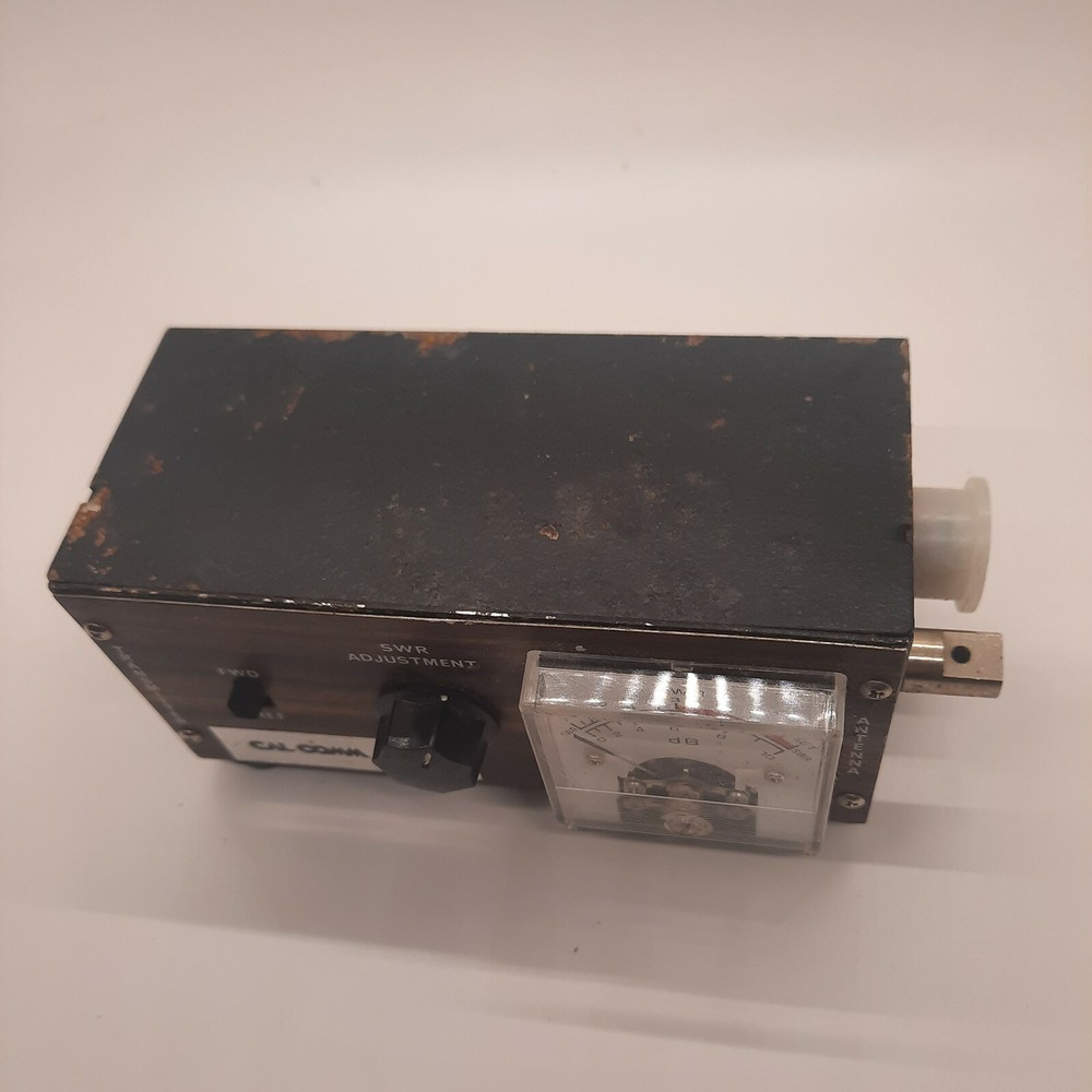 Cal Comm SWR dB Meter Field Strength Transmitter/ Antenna Meter Model 9856