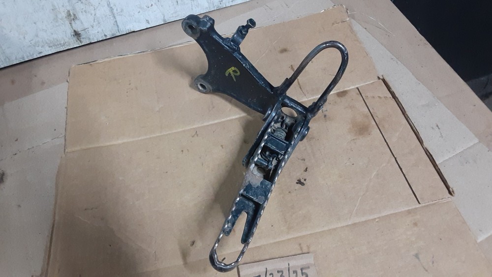 1986 Suzuki LT230 right foot peg