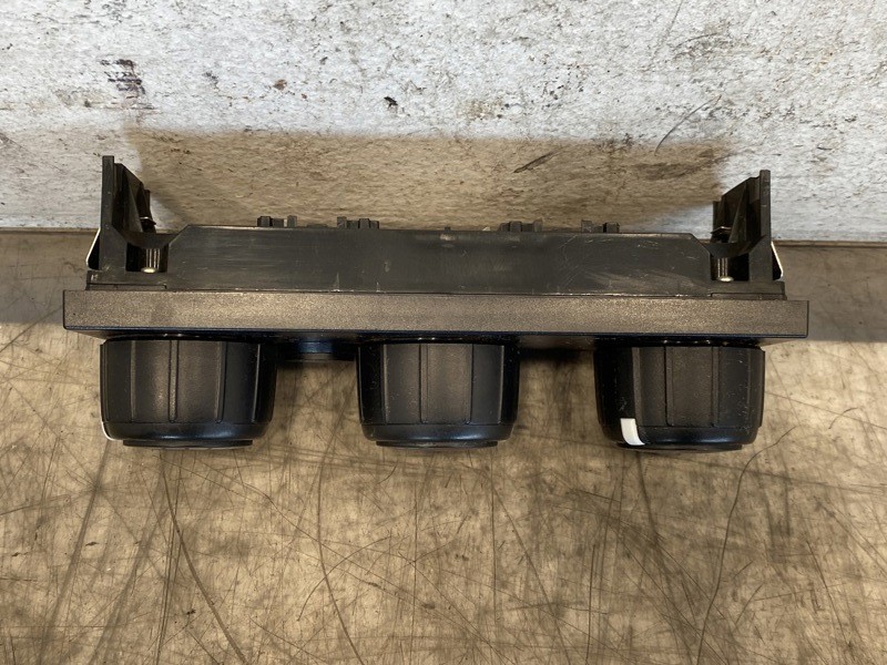2019 International LT Climate Control 4065331C3 (718-11342)