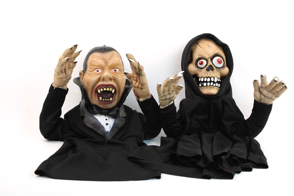 Halloween Vampire & Skeleton Hanging Decor Rubber Face and Hands