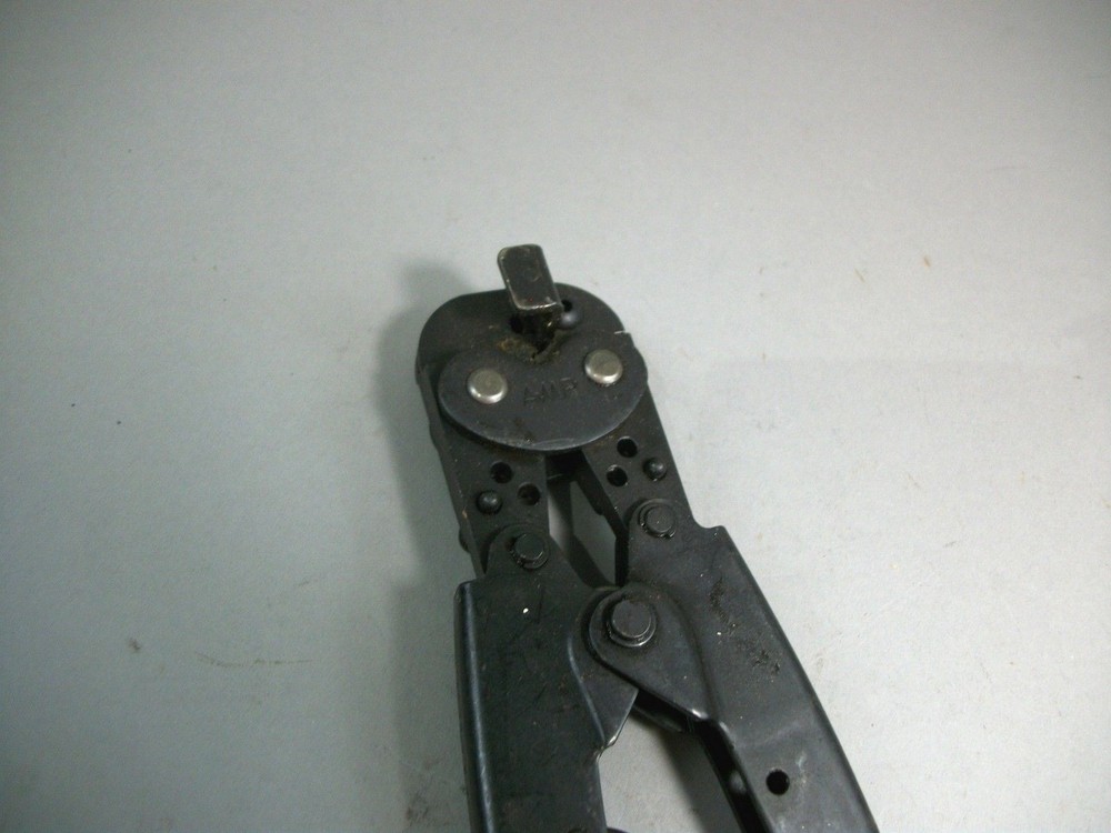 AMP 69257 Crimp Tool