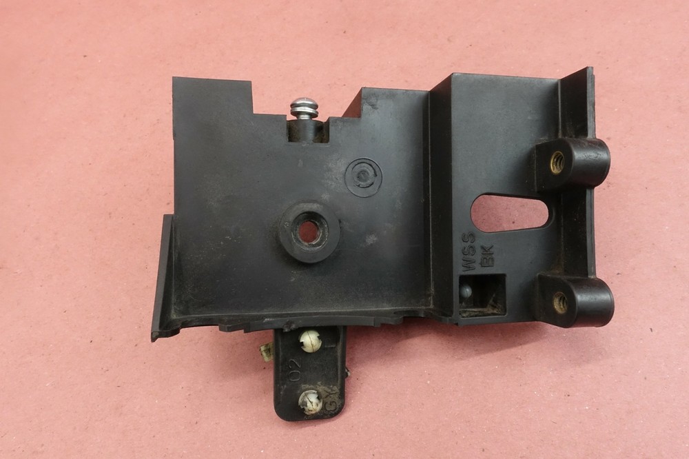 2014-2019 Harley Davidson Electra Glide Limited MOUNT BRACKET 69200231