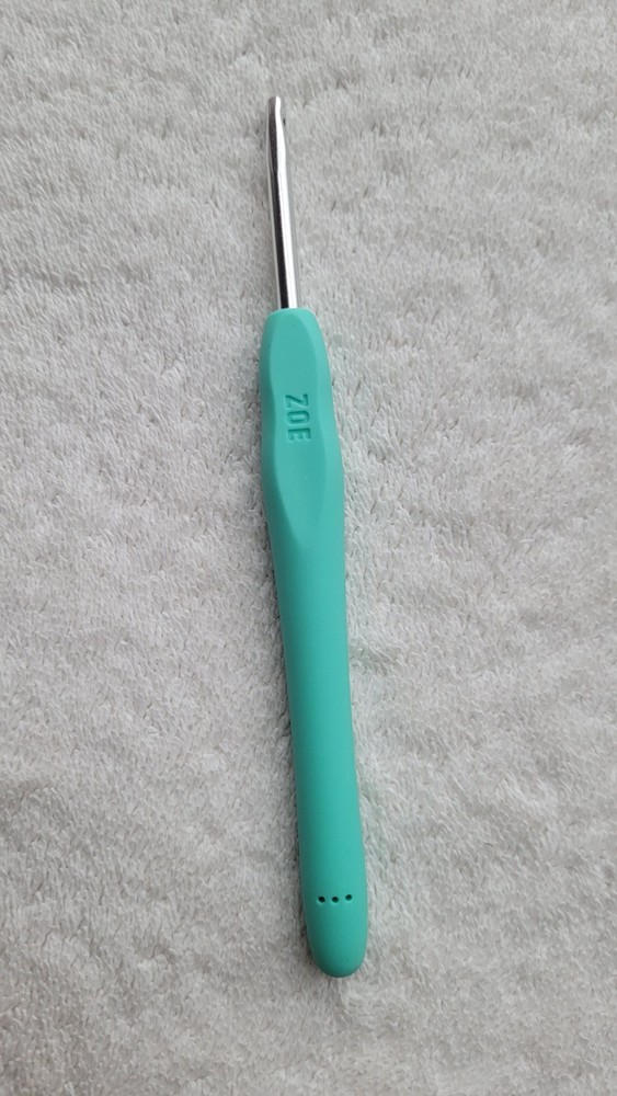 Preowned Zoe  Wooble Ergonomic Crochet Hook