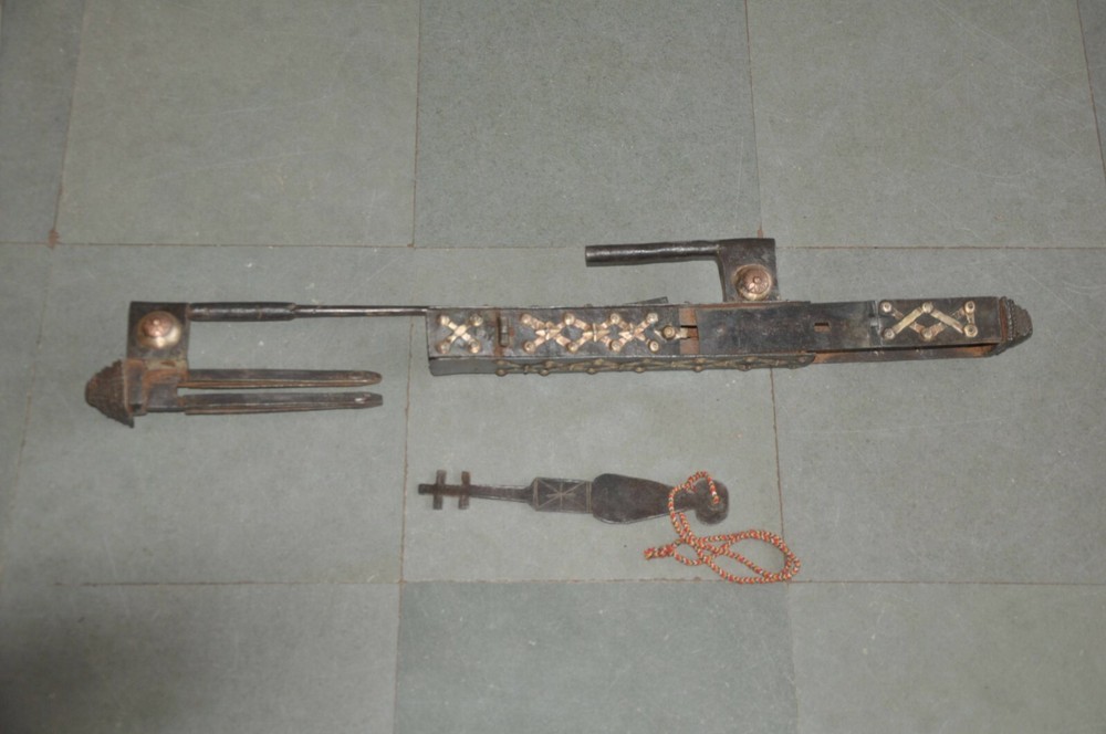 Vintage Iron Brass Fitted Big Long Solid Handcrafted Strip System Padlock