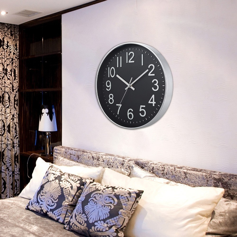 30cm Clock Compact Size Design Easy To Read Numerals Modern Style Clock