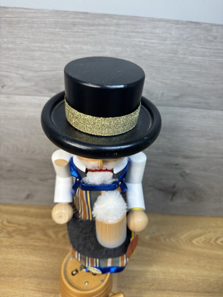 Steinbach Nutcracker BREWMASTER 16.5”Bavarian Musical Beer Keg Germany