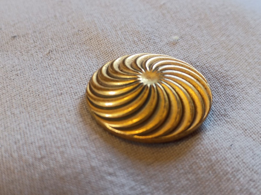1 Vintage Colt #9 Metalized Plastic Button.
