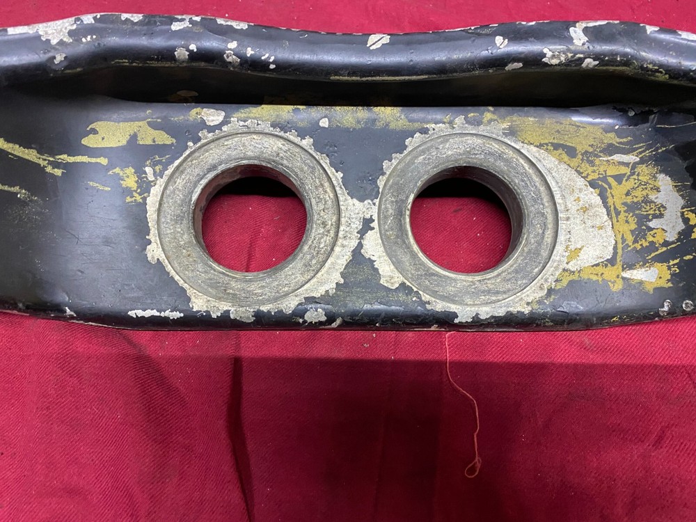 KENWORTH OEM FRONT ENGINE MOUNT K107 778 , HT 173866