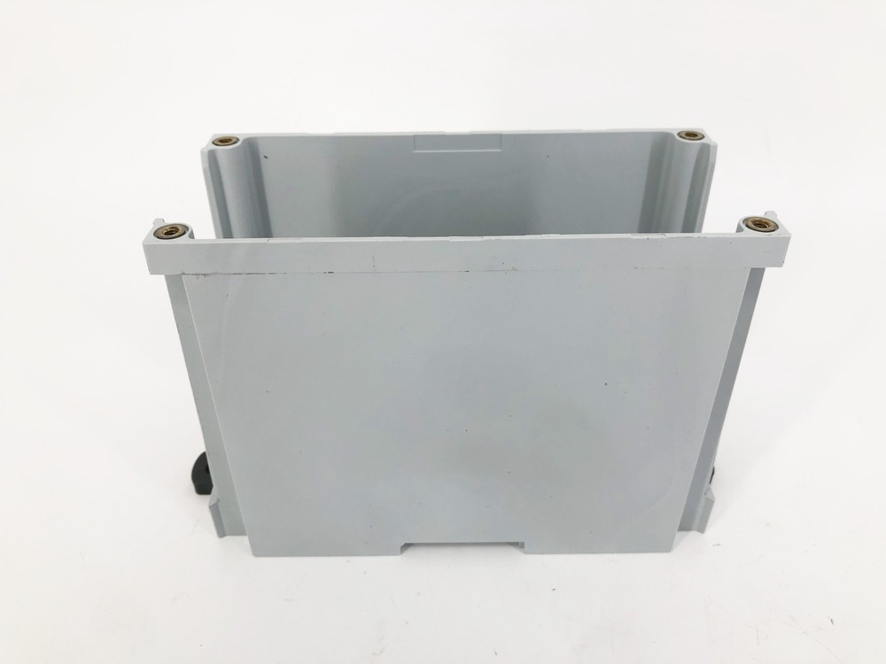 New Panduit CDPP8RG DIN Rail Shielded Patch Panel - No Box
