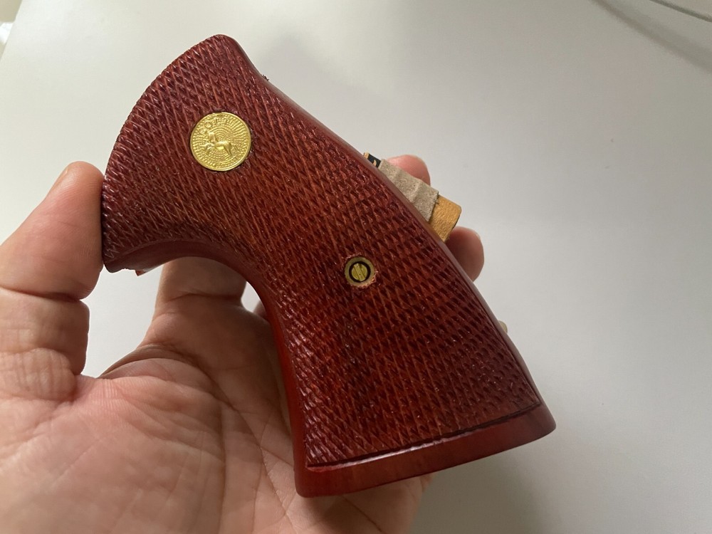 Gorgeous Hardwood Craft Grip for Colt Python (I, E Frame) Officer's Model Match