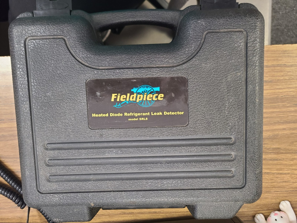 Fieldpiece SRL8 Heated Diode Refrigerant Leak Detector