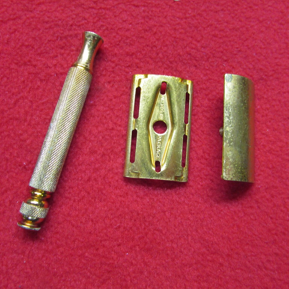 Gillette Gold Tech Safety Razor W / Box