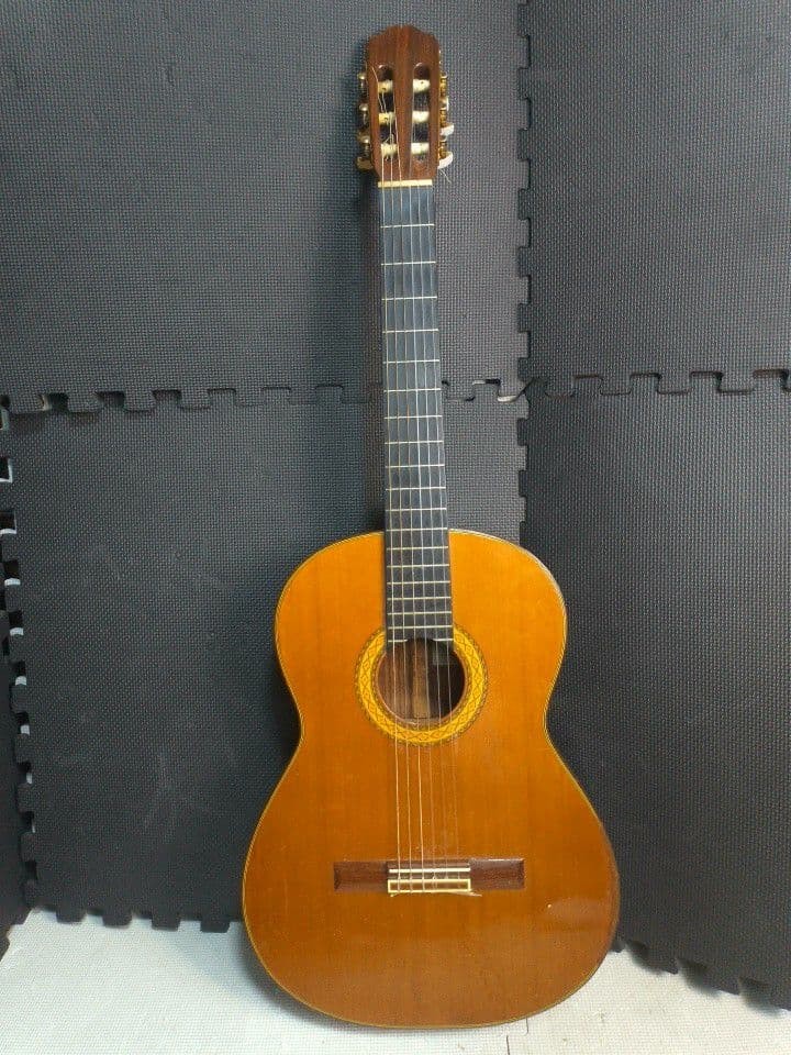 Takamine No.5 Classical Guitar with Hard Case