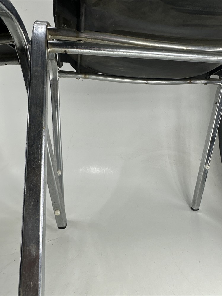 Lot of 2 Side / Stack plastic chairs Black by Samsonite
