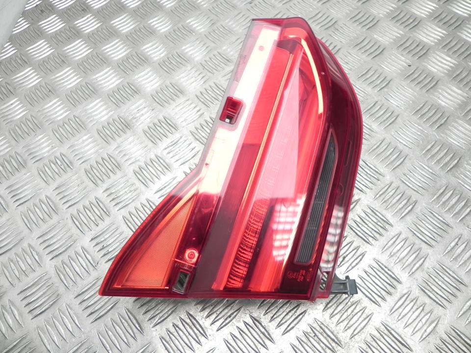 BMW 7 2016 Left Tail Light 2583243