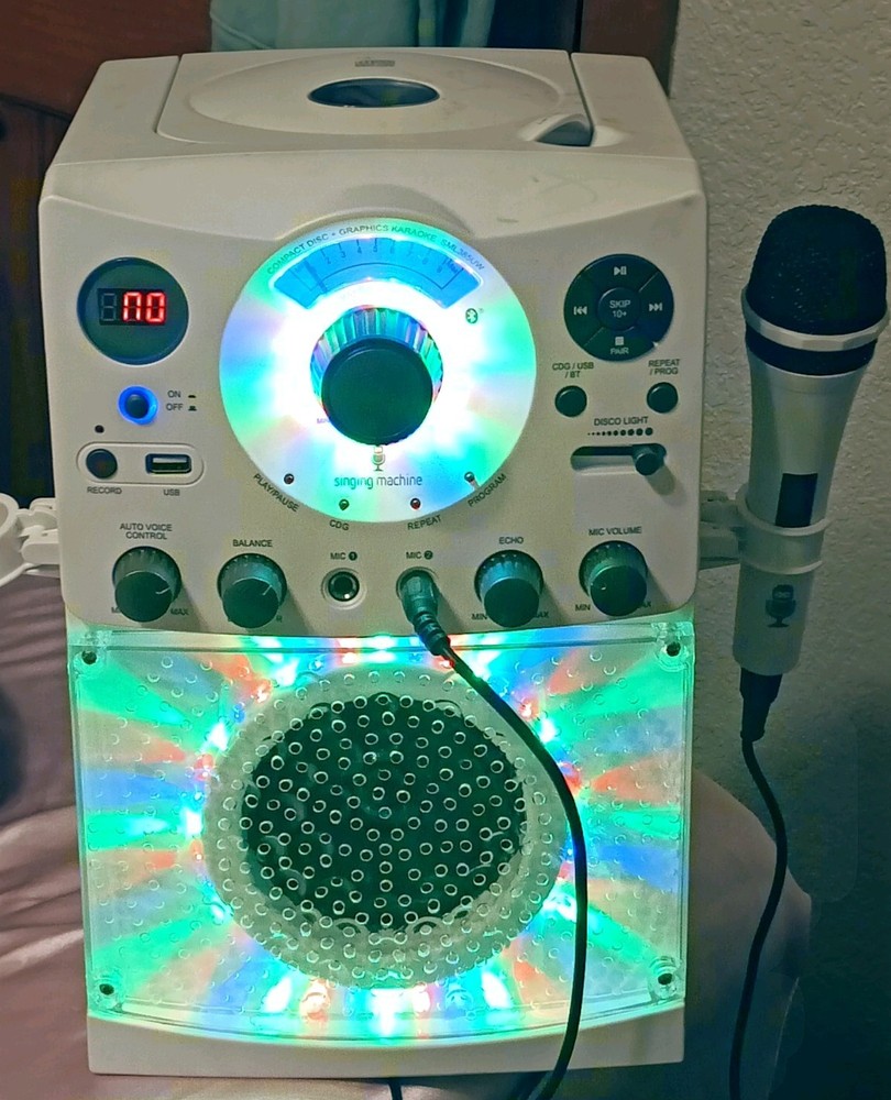SINGING~MACHINE *CD+G *Bluetooth *Karaoke System w/ *LED Disco Lights