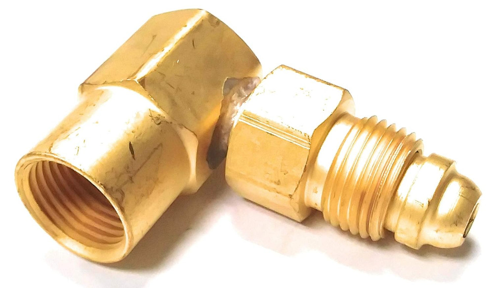 #AW-407, CGA 032 Nut/NIP - 032 Body 90'