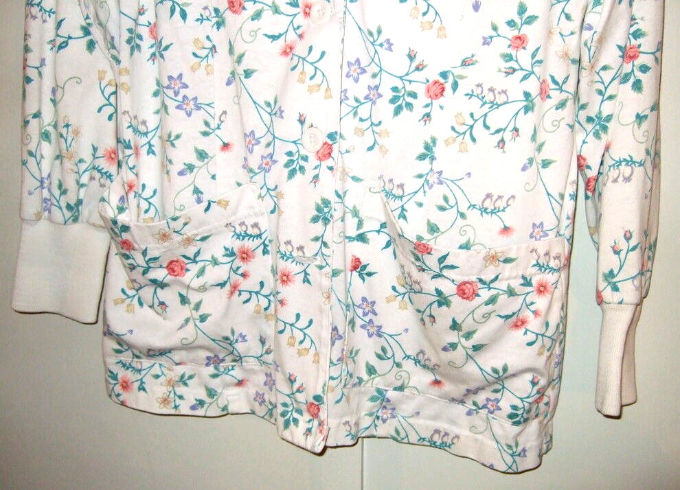 Woman's Flower Print Lab Coat by Barco Size Medium