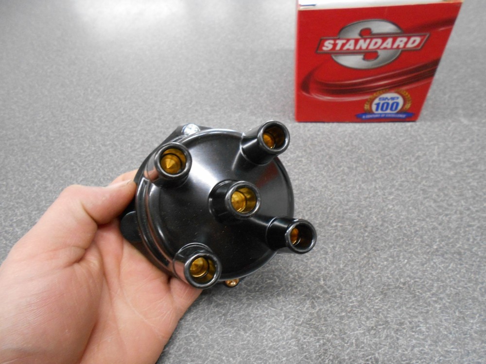 Standard DR437 Distributor Cap with Brass terminals, NOS!